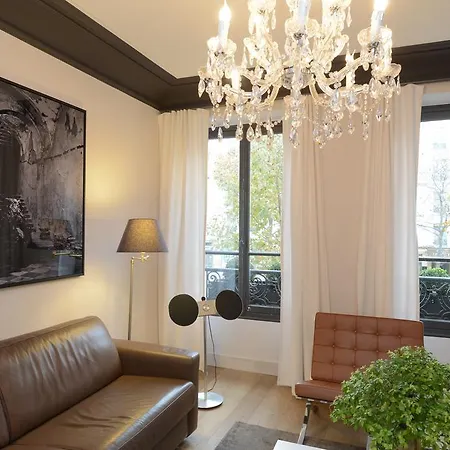 Tour Eiffel Apartment